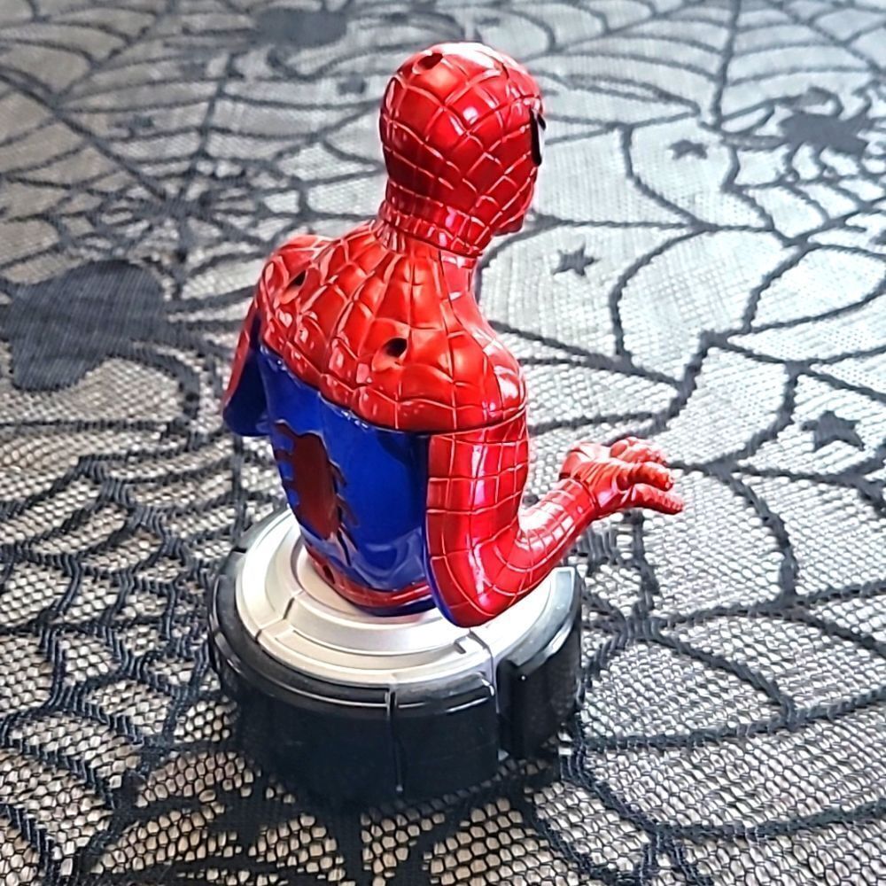 Marvel Spiderman Push Light Toy - Picture 4 of 8